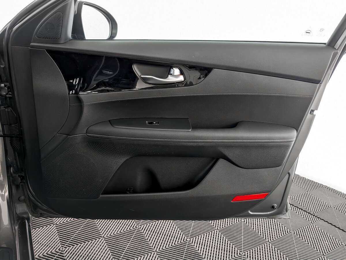 Kia Cerato б/у, 2021, Автоматическая. Фото: #19