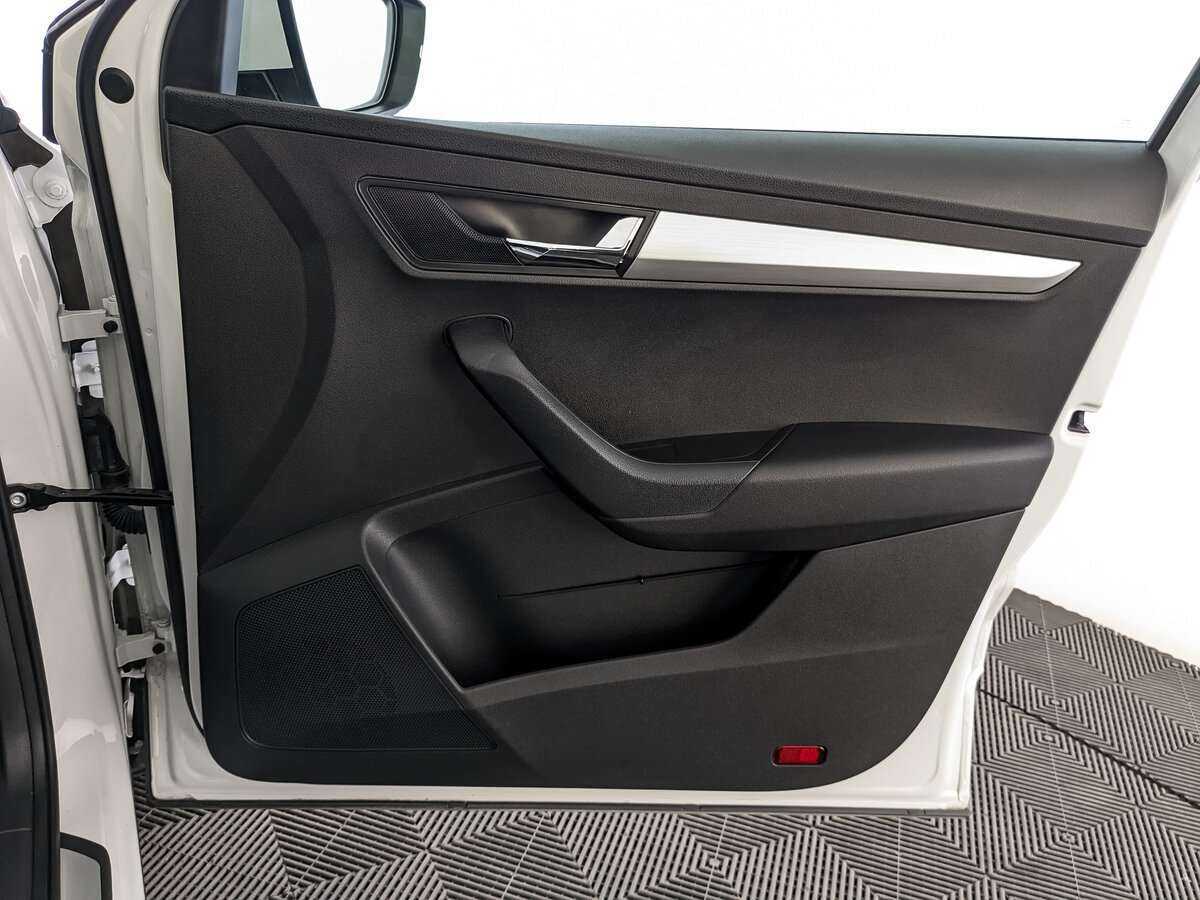 Skoda Karoq б/у, 2022, Автоматическая. Фото: #20