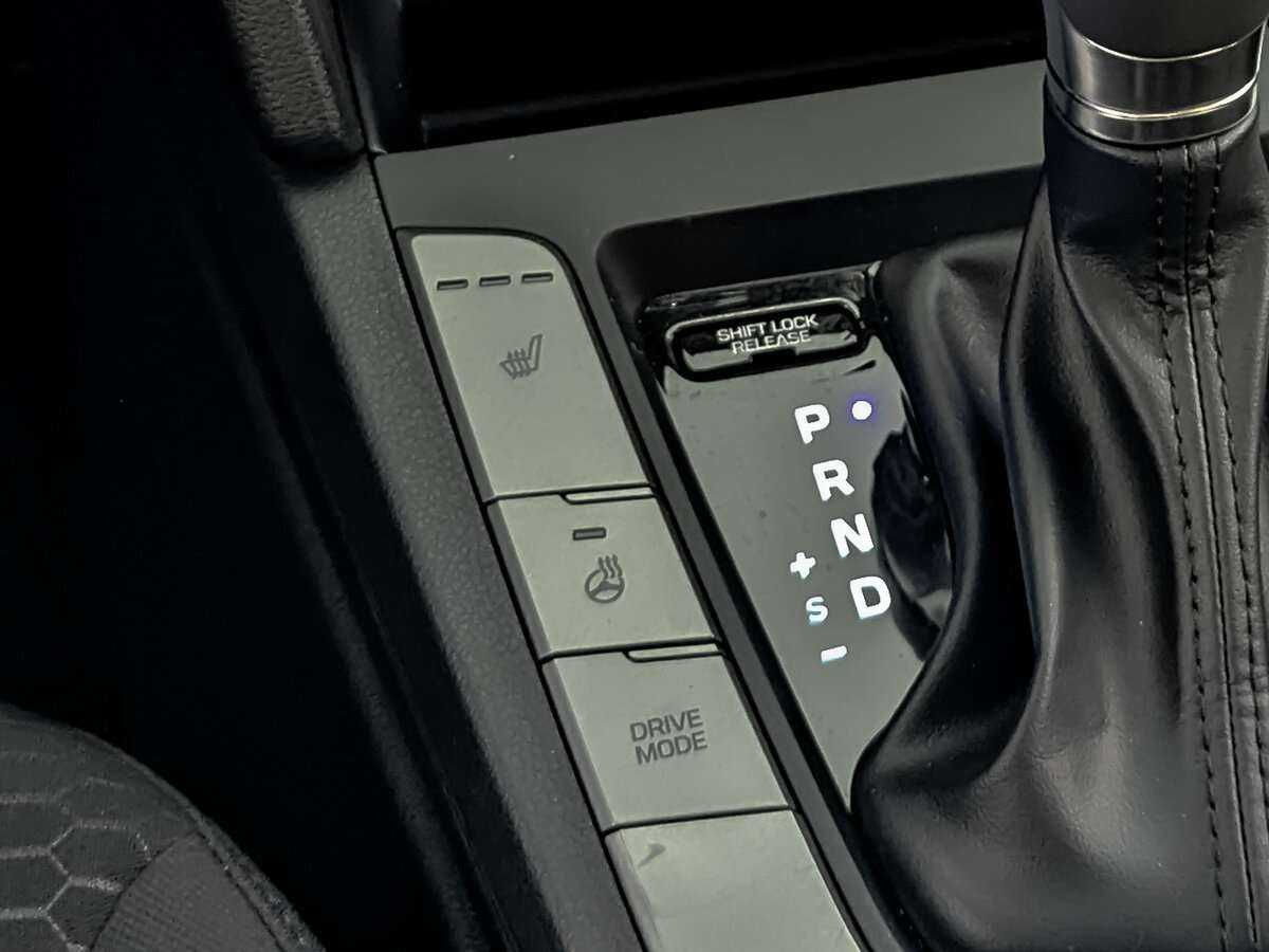 Hyundai Elantra б/у, 2019, Автоматическая. Фото: #20