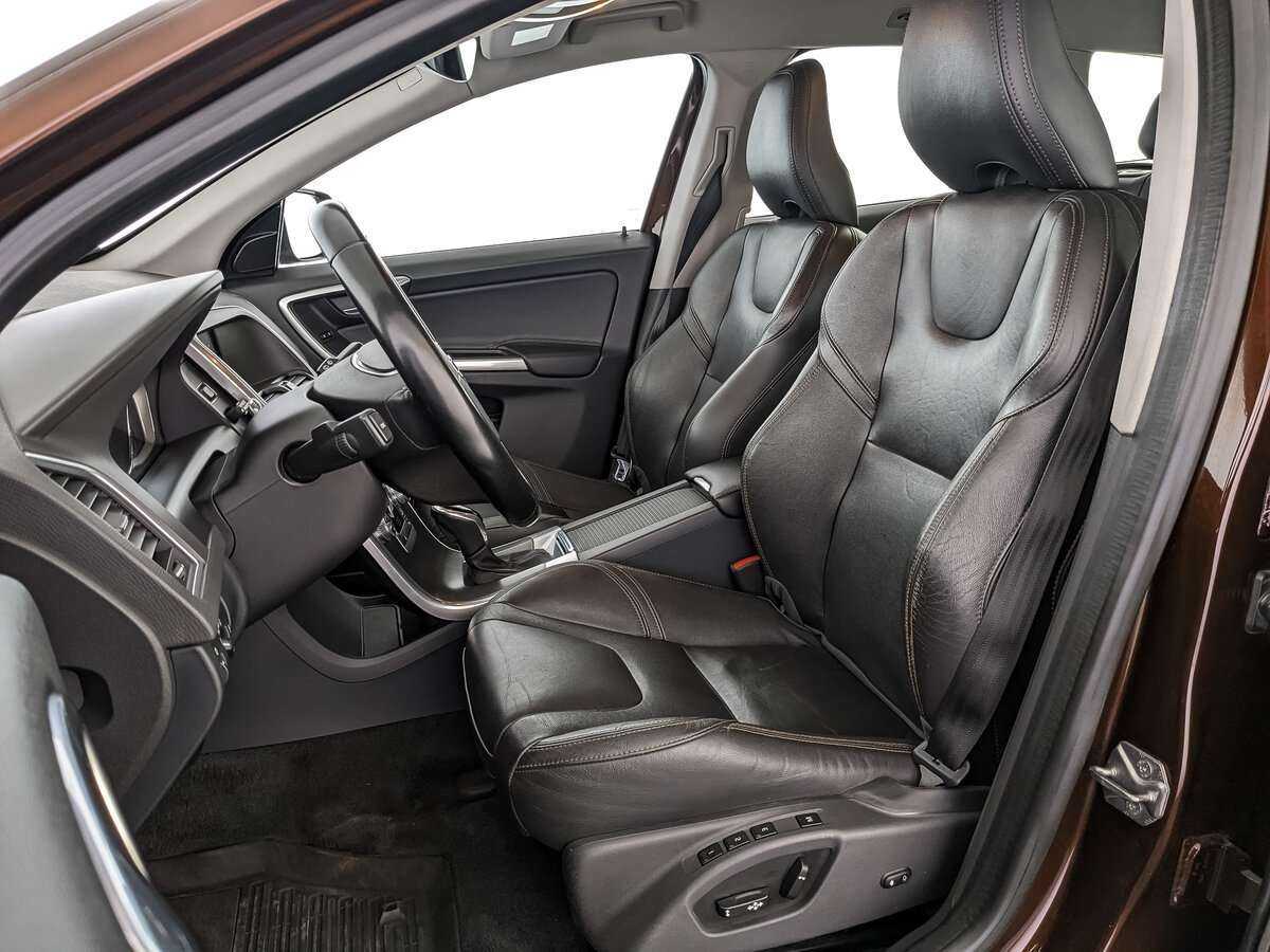 Volvo XC60 б/у, 2015, Автоматическая. Фото: #15