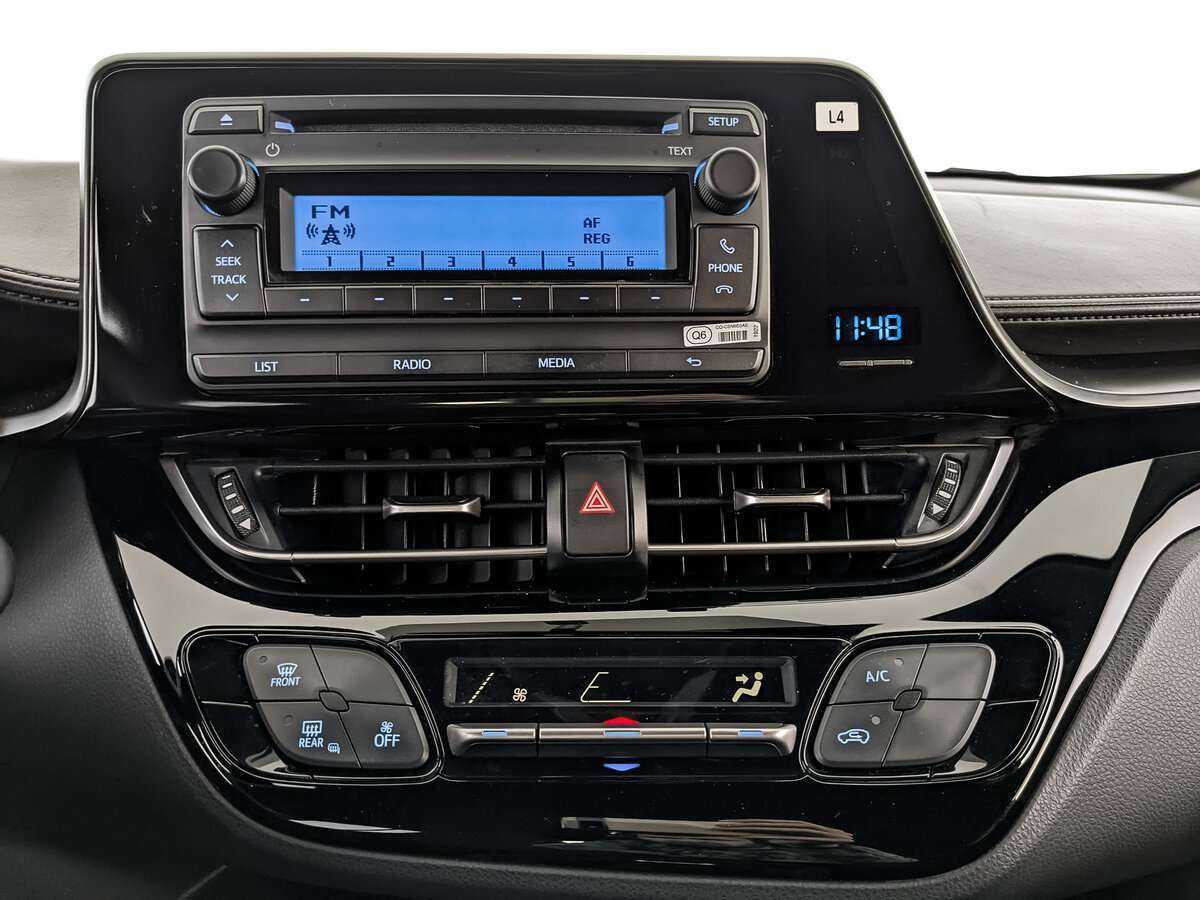 Toyota C-HR б/у, 2019, Механическая. Фото: #11