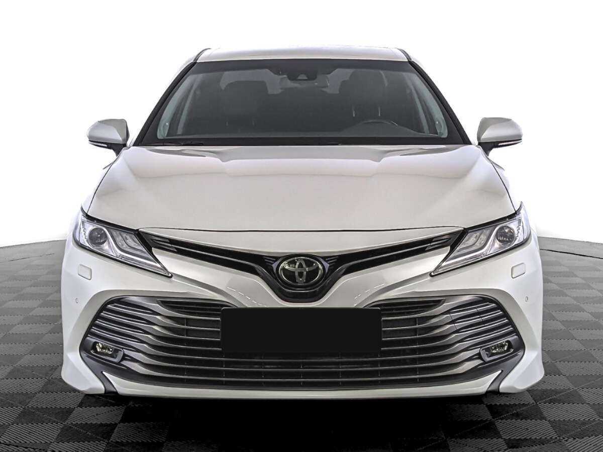 Toyota Camry б/у, 2019, Автоматическая. Фото: #1