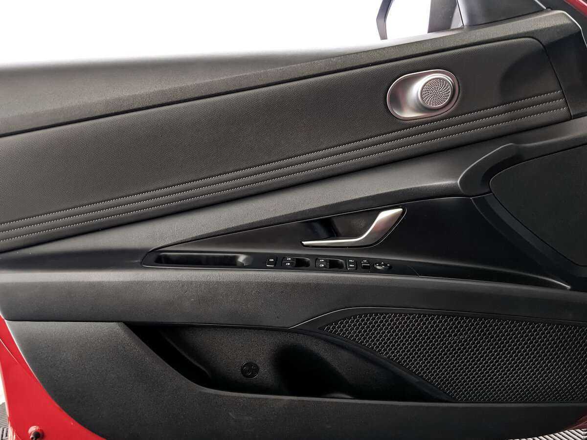Hyundai Elantra б/у, 2021, Автоматическая. Фото: #14
