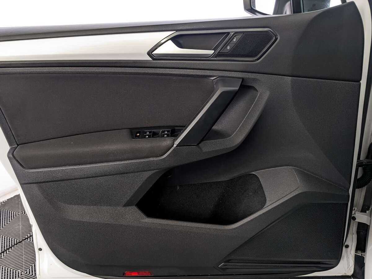 Volkswagen Tiguan б/у, 2018, Роботизированная. Фото: #14