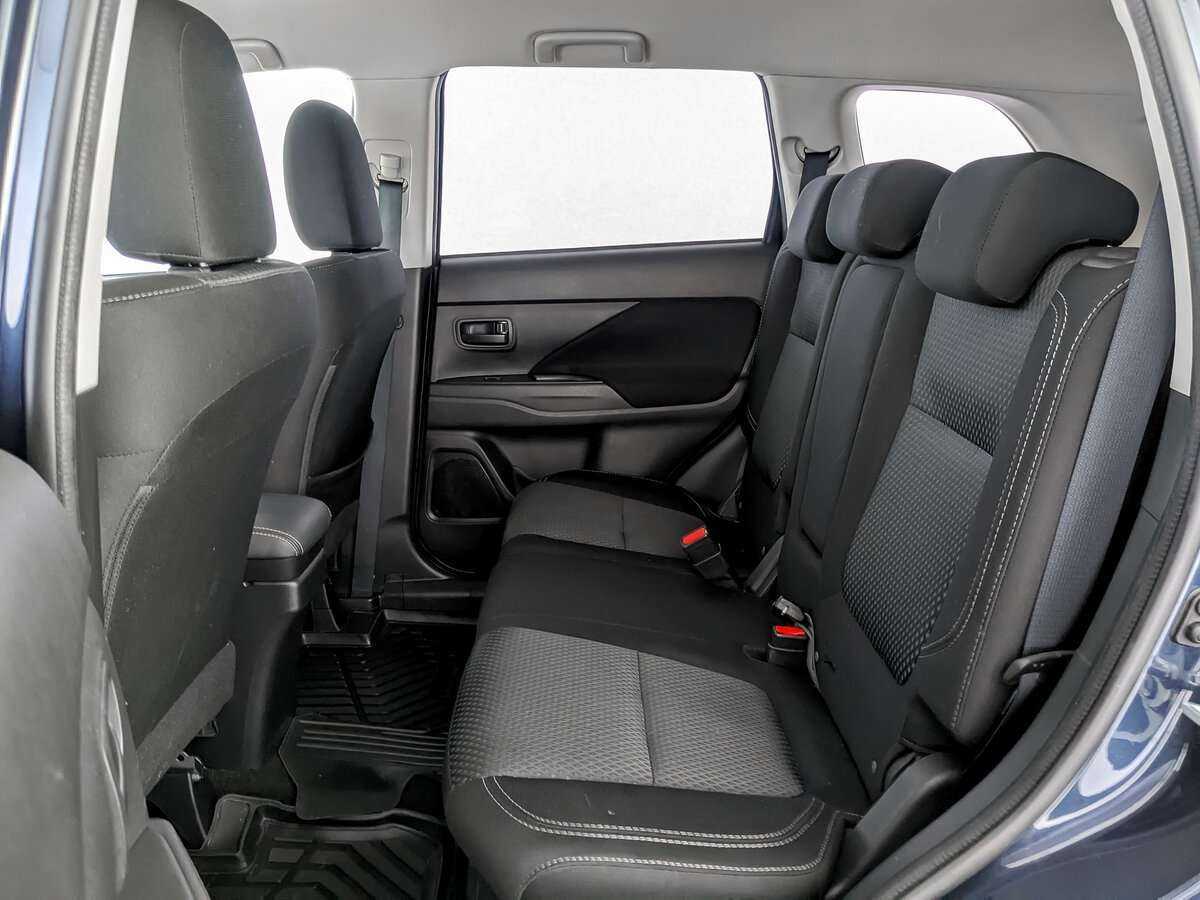 Mitsubishi Outlander б/у, 2019, Вариатор. Фото: #9