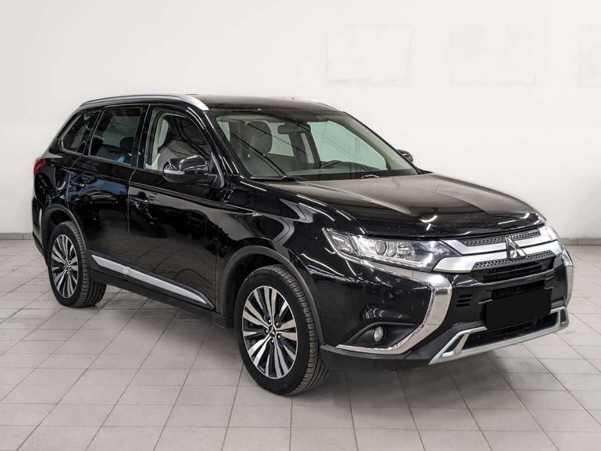 Mitsubishi Outlander б/у, 2020, Вариатор. Фото: #2