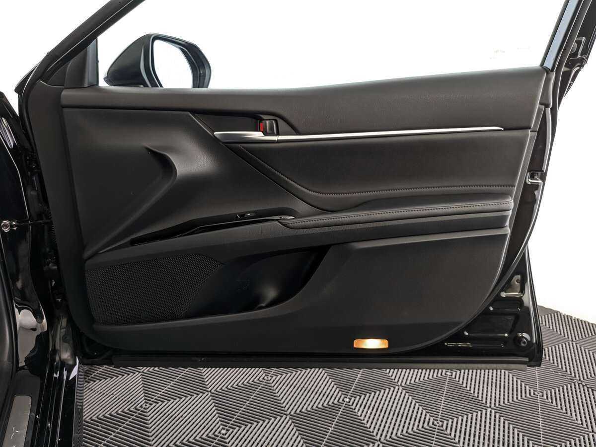Toyota Camry б/у, 2019, Автоматическая. Фото: #17