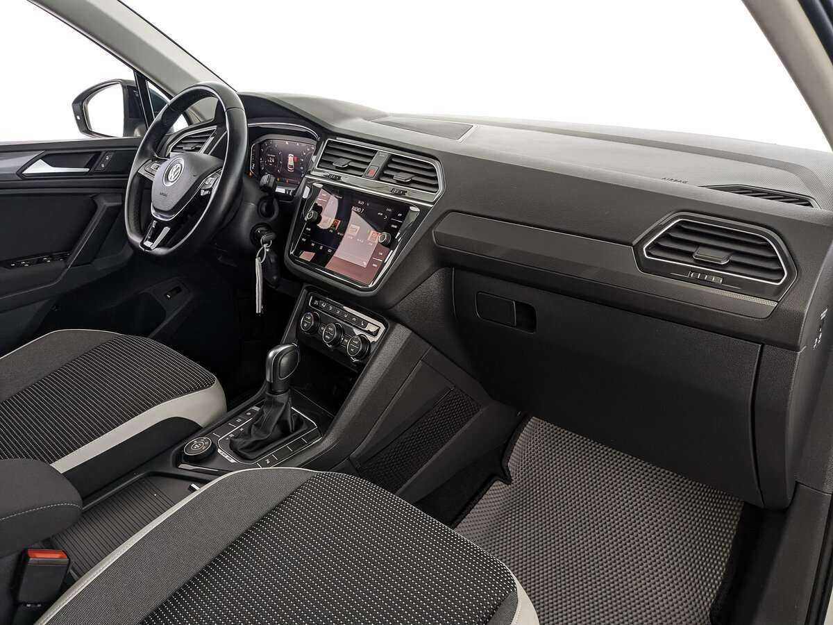 Volkswagen Tiguan б/у, 2020, Роботизированная. Фото: #12