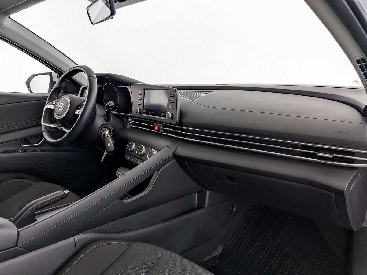 Hyundai Elantra б/у, 2022, Автоматическая. Фото: #10