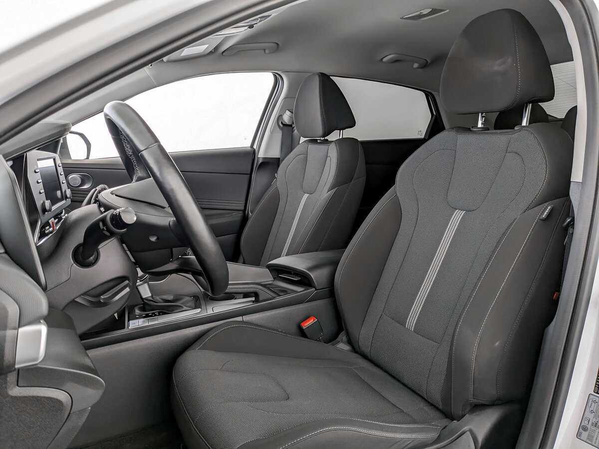Hyundai Elantra б/у, 2022, Автоматическая. Фото: #19