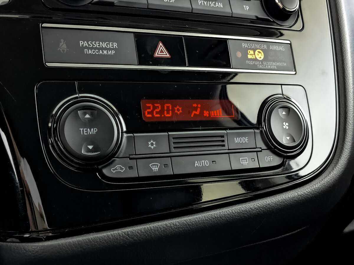 Mitsubishi Outlander б/у, 2019, Вариатор. Фото: #16