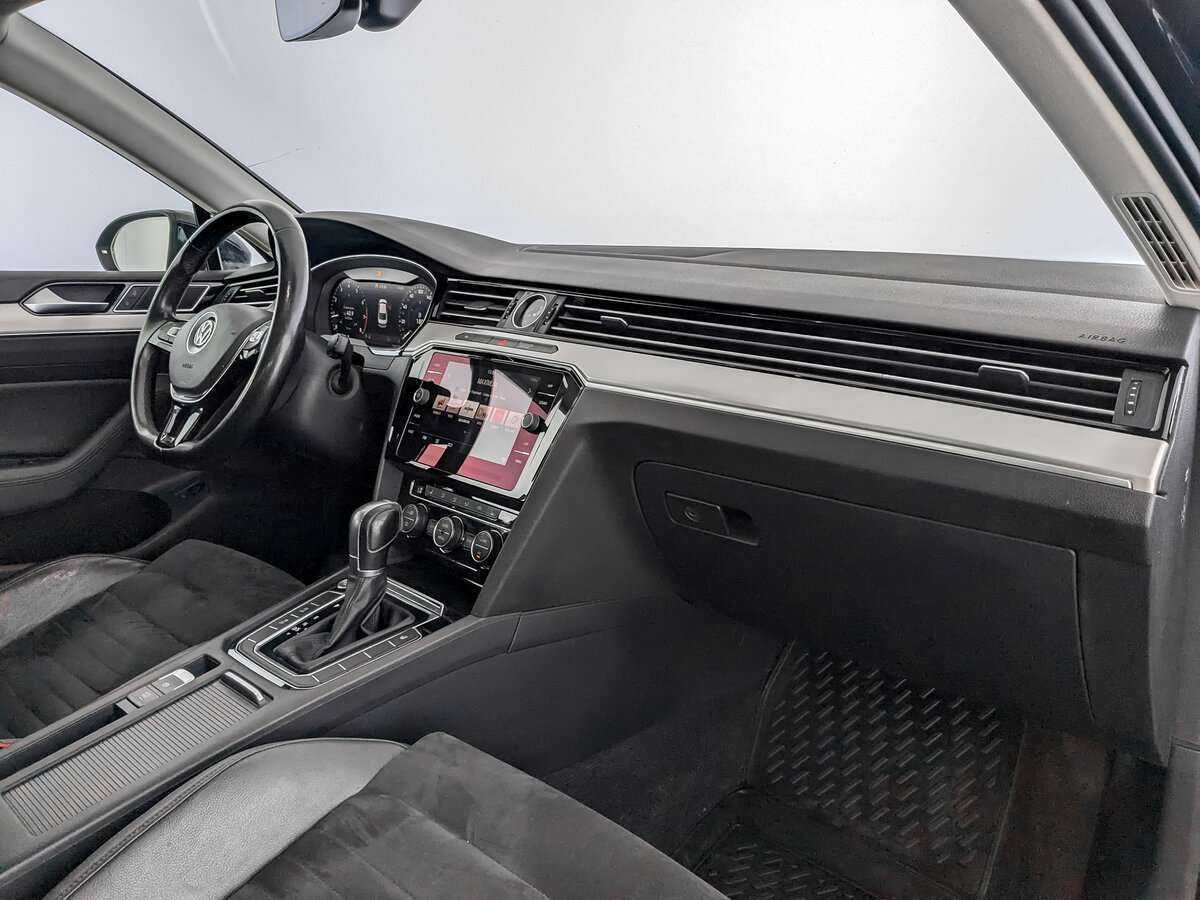 Volkswagen Passat б/у, 2017, Роботизированная. Фото: #10