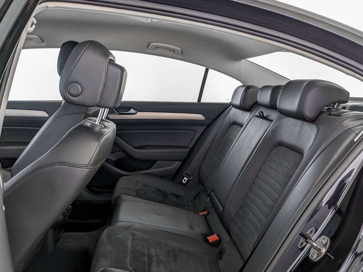 Volkswagen Passat б/у, 2017, Роботизированная. Фото: #11