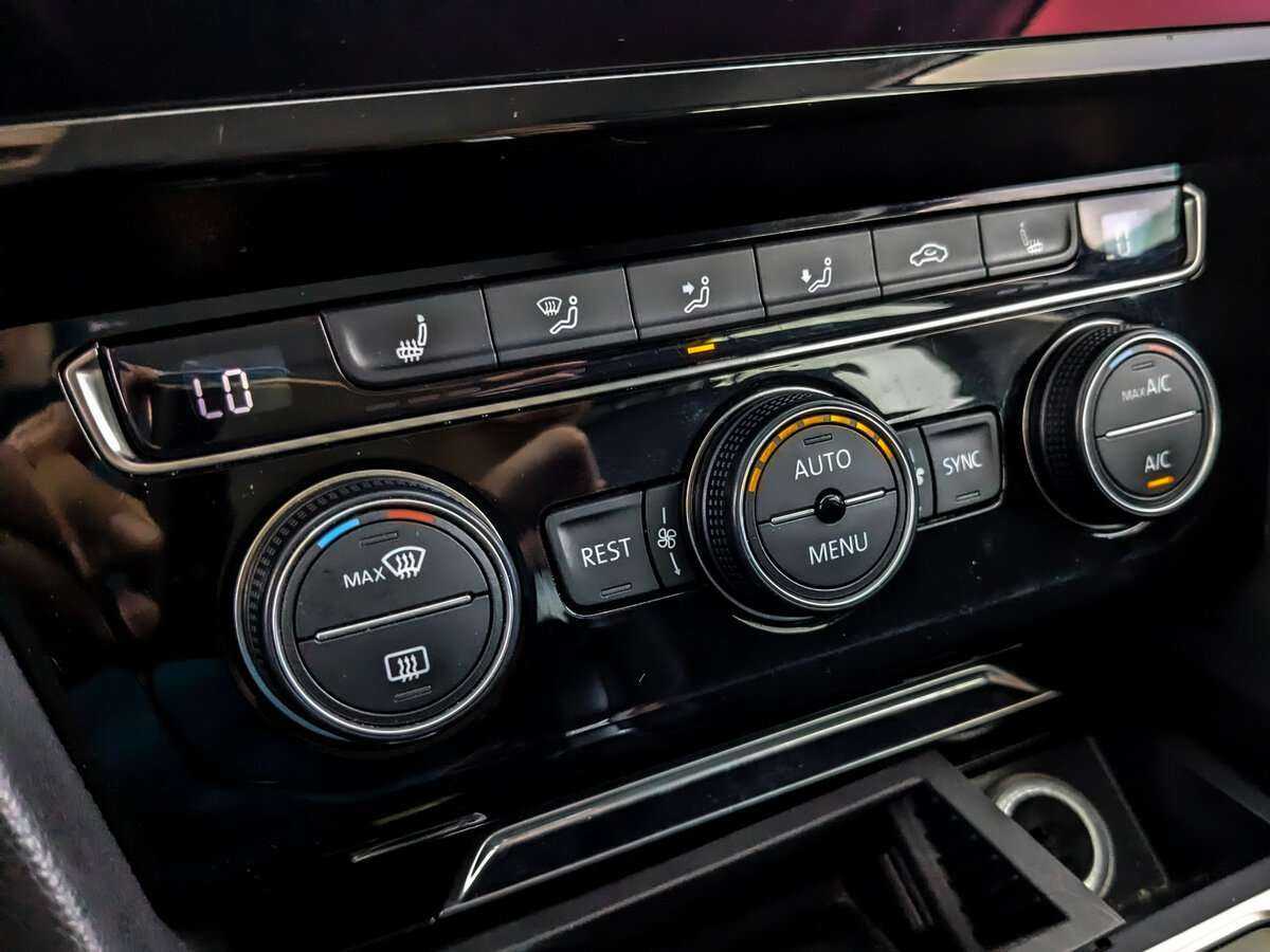 Volkswagen Passat б/у, 2017, Роботизированная. Фото: #25