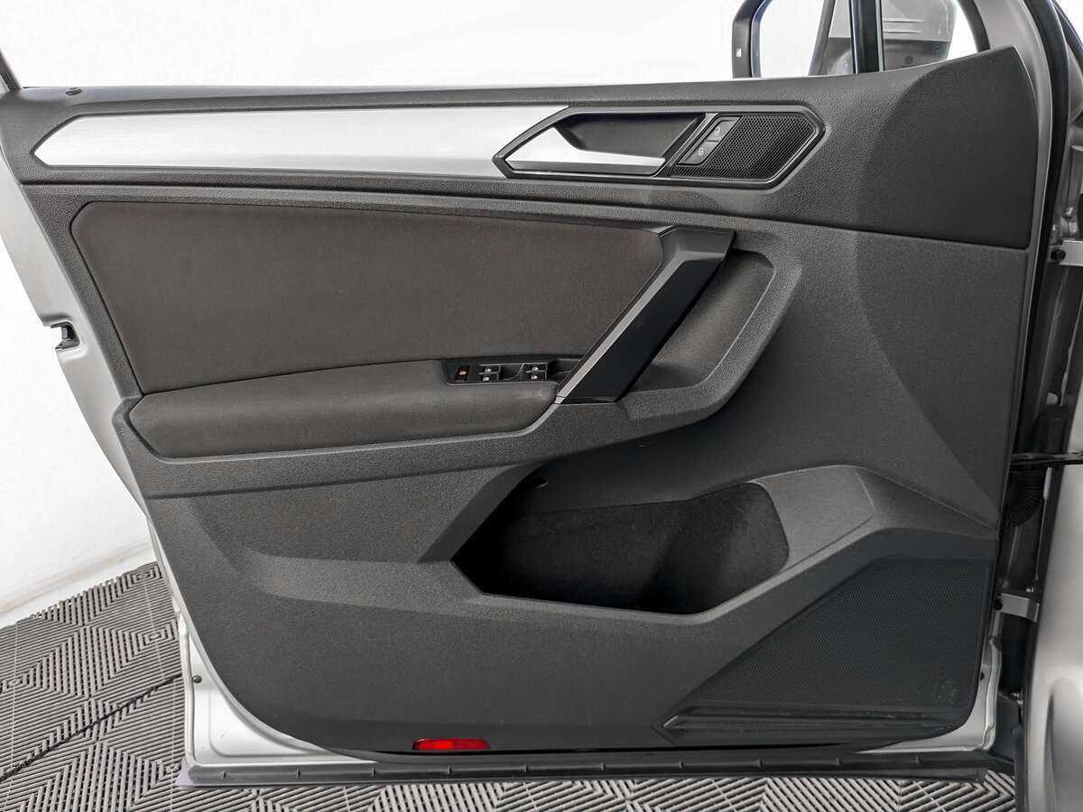 Volkswagen Tiguan б/у, 2017, Роботизированная. Фото: #14