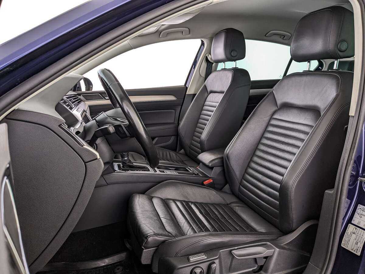 Volkswagen Passat б/у, 2019, Роботизированная. Фото: #15