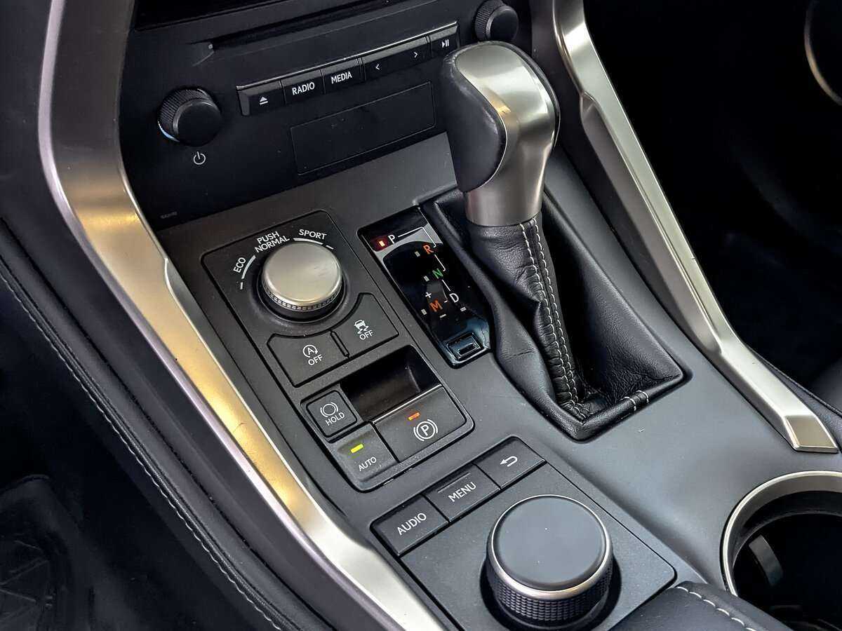 Lexus NX б/у, 2017, Вариатор. Фото: #25
