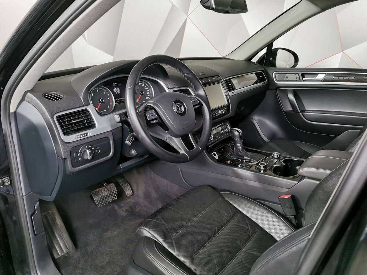 Volkswagen Touareg б/у, 2012, Автоматическая. Фото: #13