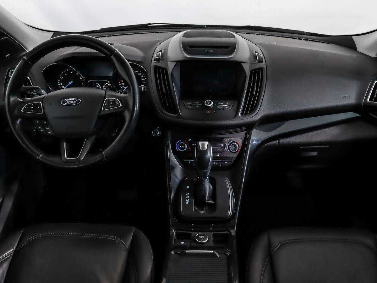 Ford Kuga б/у, 2016, Автоматическая. Фото: #11