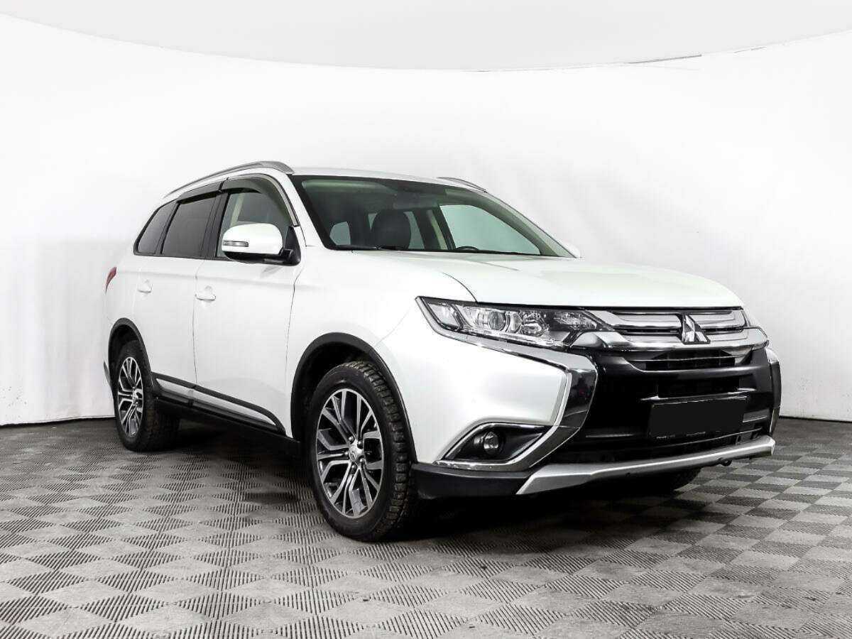 Mitsubishi Outlander б/у, 2016, Вариатор. Фото: #2