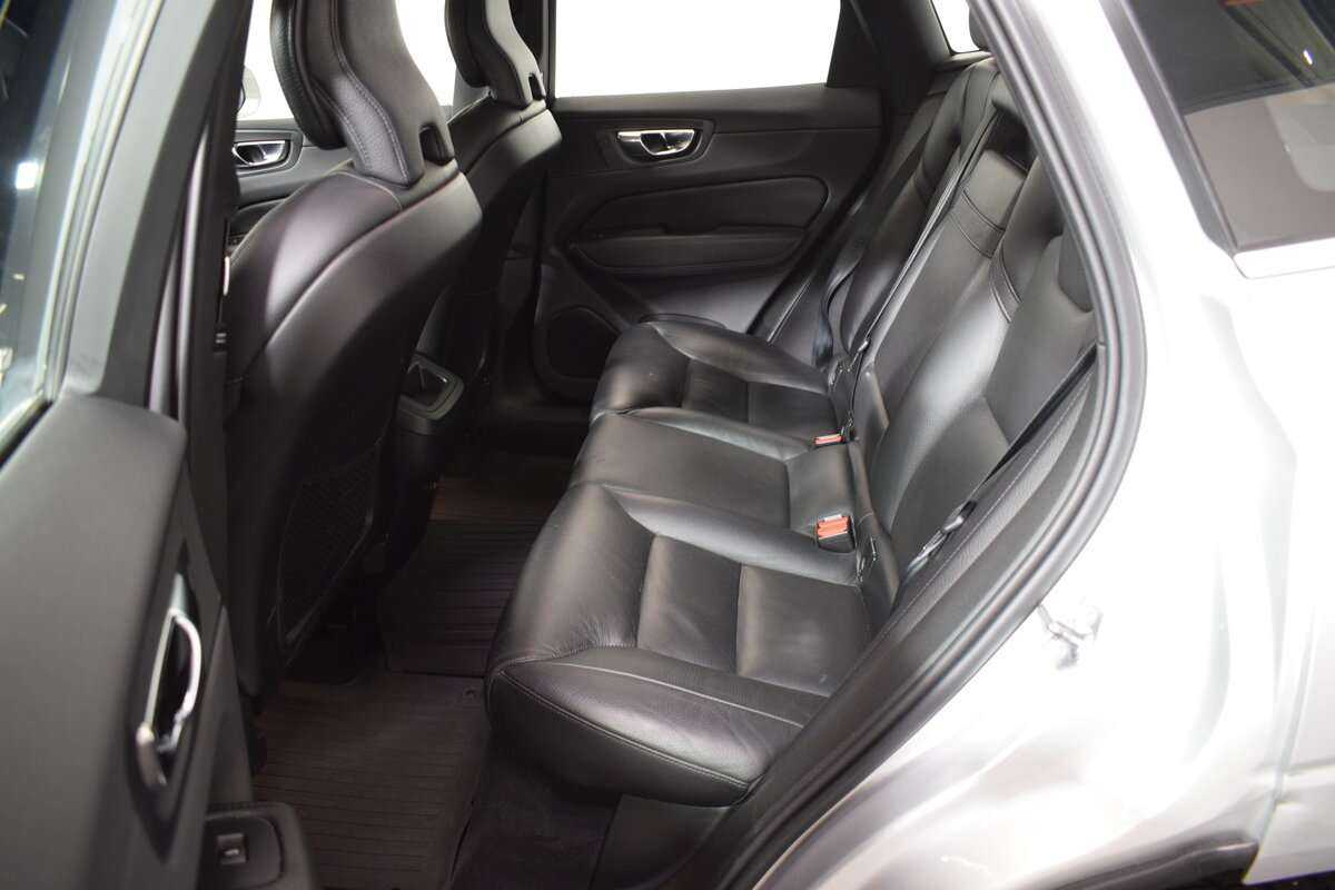 Volvo XC60 б/у, 2020, Автоматическая. Фото: #11