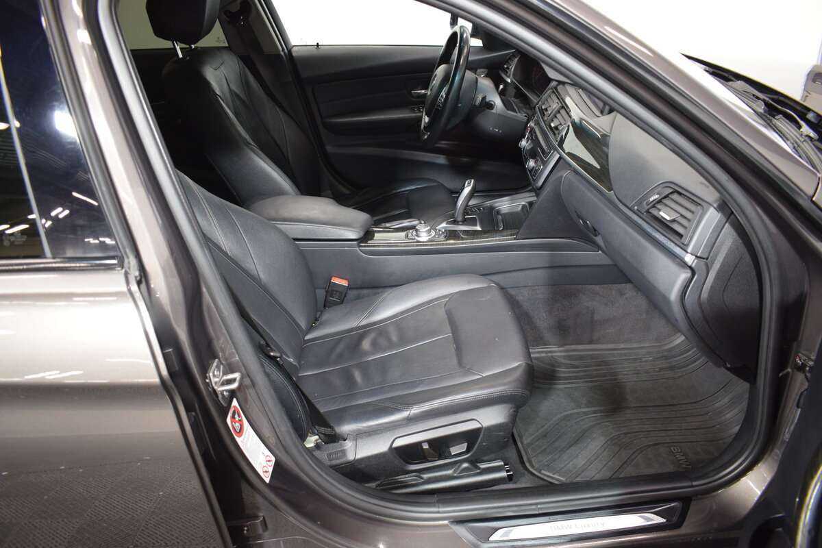 BMW 3 серии б/у, 2012, Автоматическая. Фото: #13