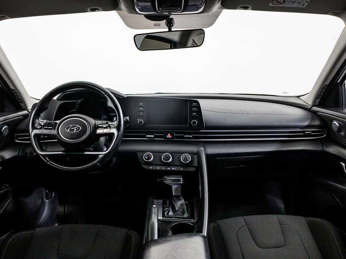 Hyundai Elantra б/у, 2020, Автоматическая. Фото: #10