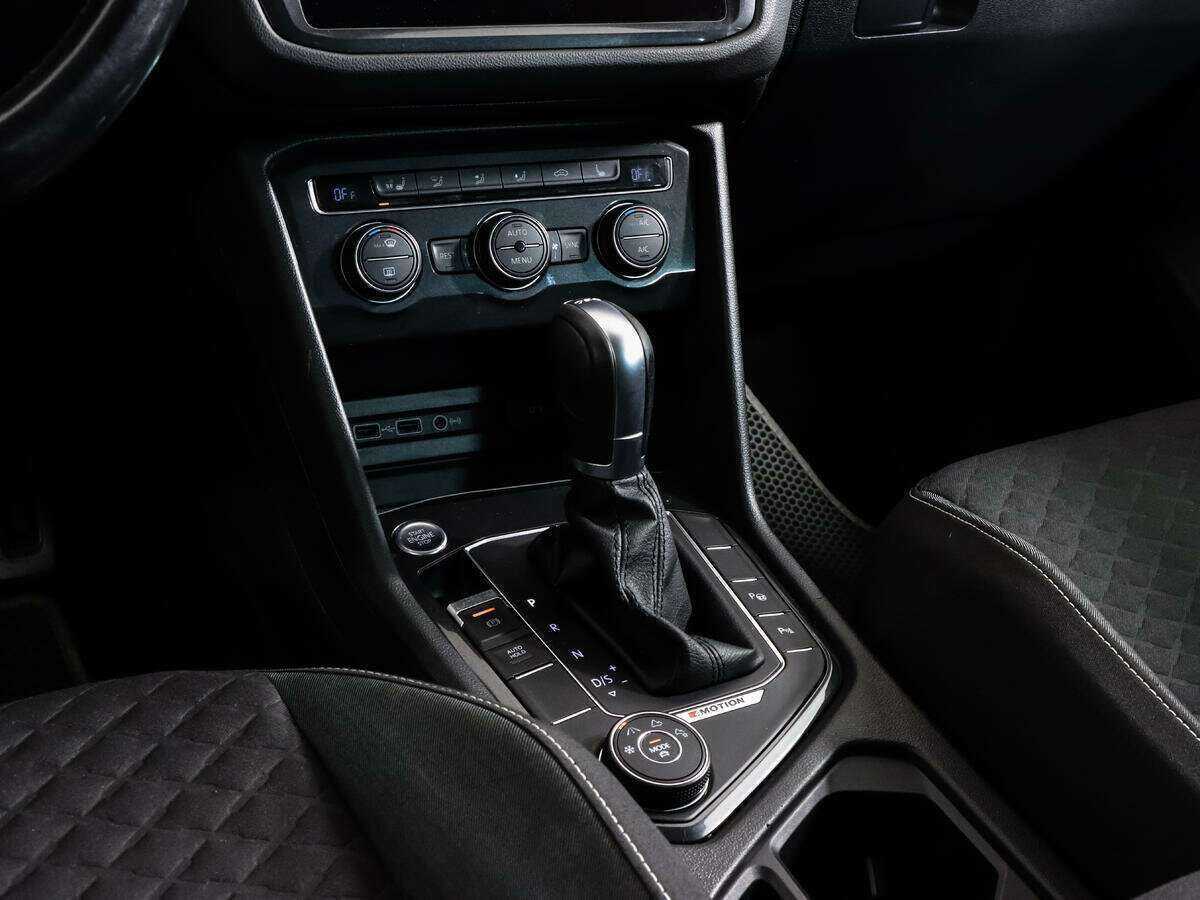 Volkswagen Tiguan б/у, 2018, Роботизированная. Фото: #11