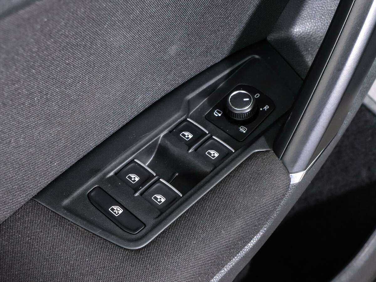 Volkswagen Tiguan б/у, 2018, Роботизированная. Фото: #17