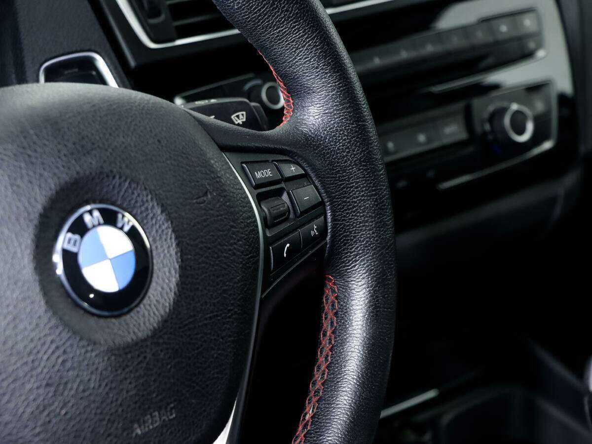 BMW 1 серии б/у, 2016, Автоматическая. Фото: #11