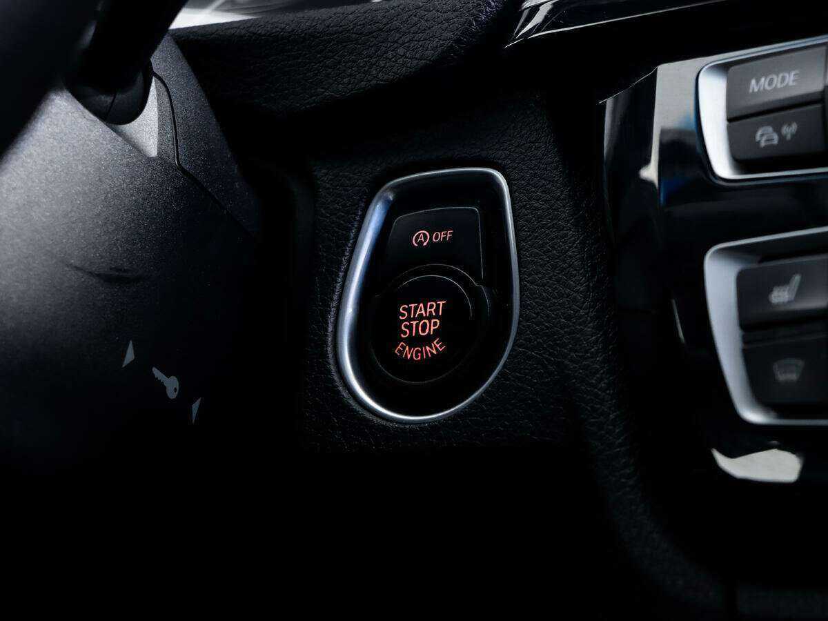 BMW 3 серии б/у, 2018, Автоматическая. Фото: #12