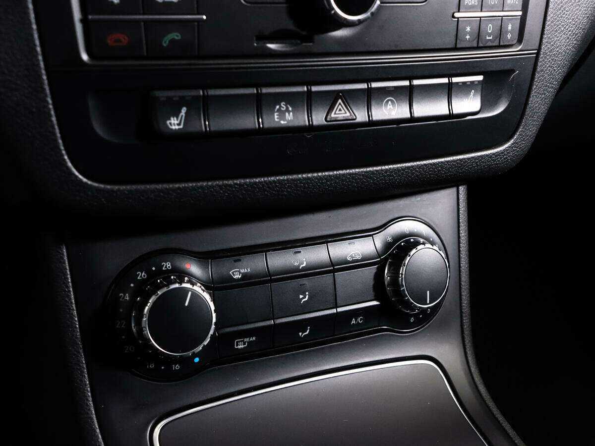 Mercedes-Benz B-Класс б/у, 2015, Роботизированная. Фото: #16