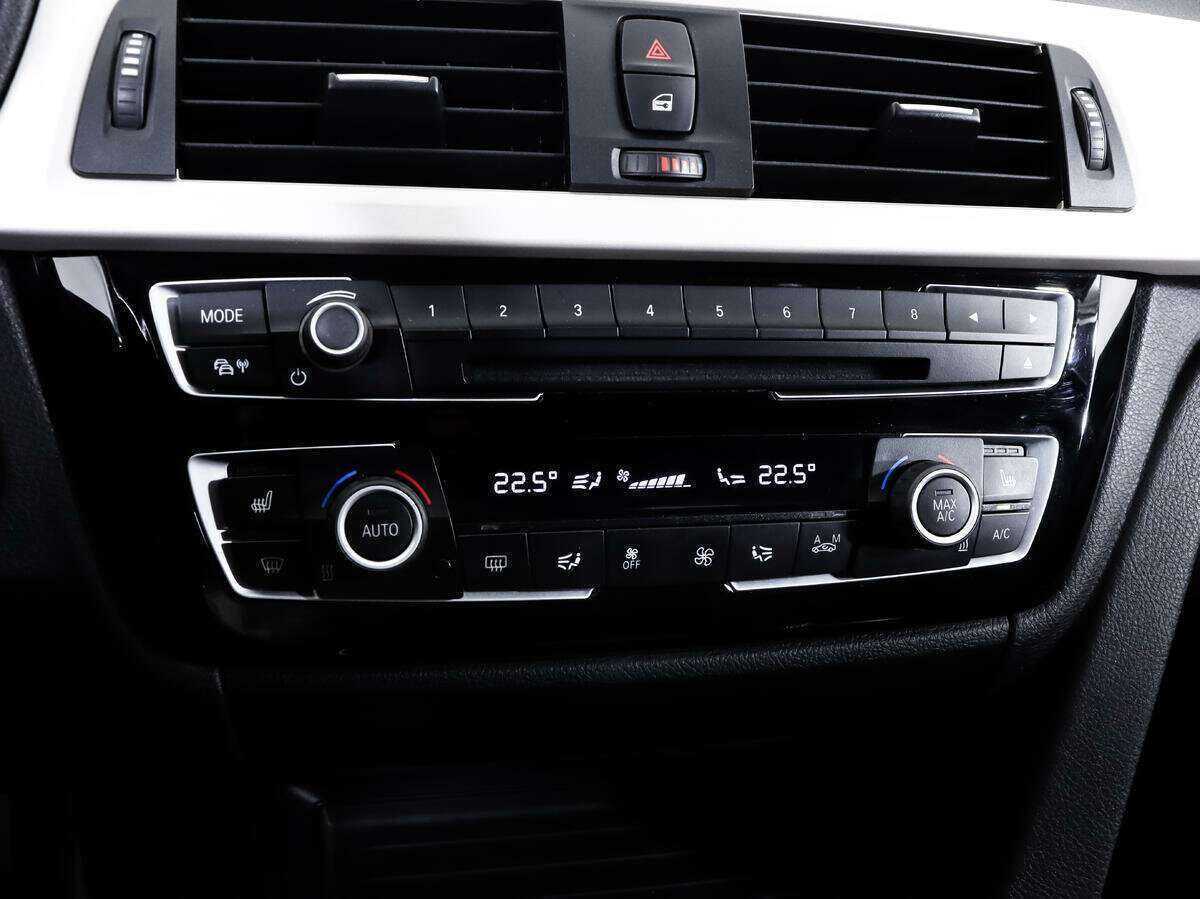 BMW 3 серии б/у, 2015, Автоматическая. Фото: #16