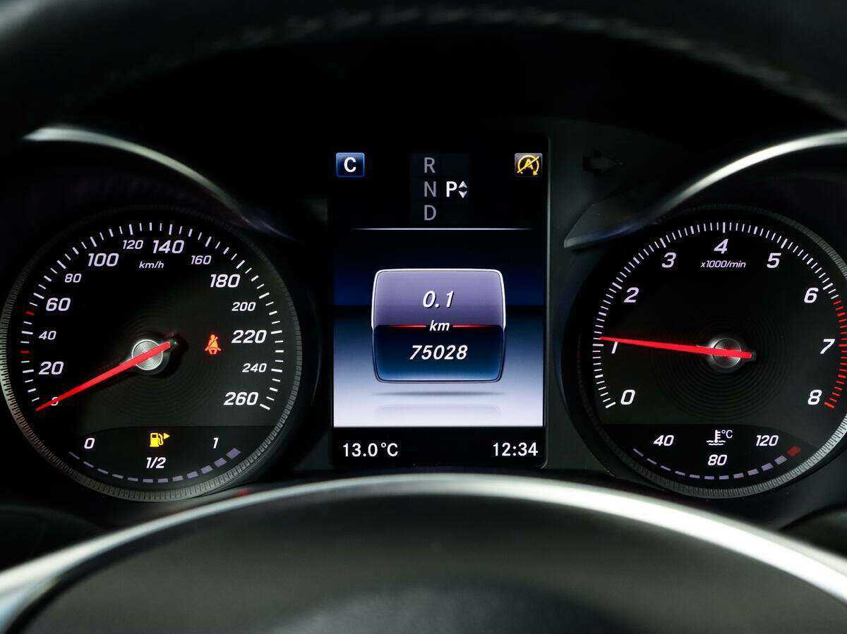 Mercedes-Benz C-Класс б/у, 2015, Автоматическая. Фото: #17