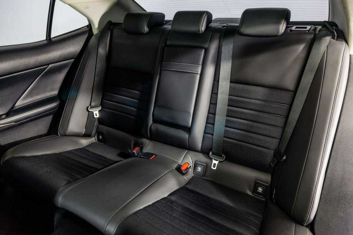 Lexus IS б/у, 2014, Автоматическая. Фото: #10