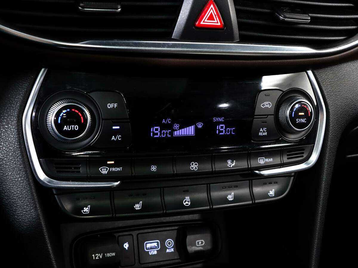 Hyundai Santa Fe б/у, 2018, Автоматическая. Фото: #13