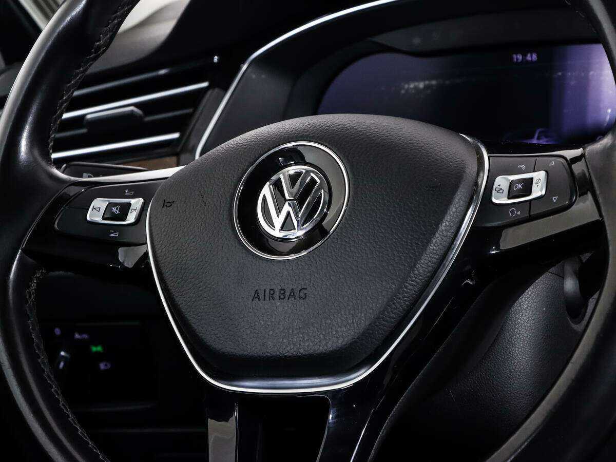 Volkswagen Passat б/у, 2016, Роботизированная. Фото: #11