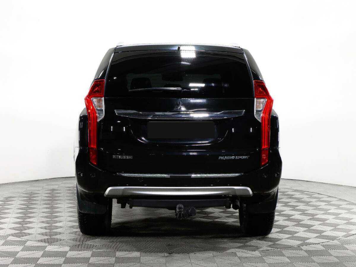 Mitsubishi Pajero Sport б/у, 2017, Автоматическая. Фото: #5