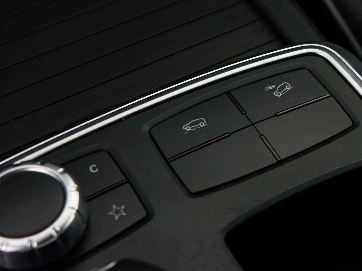 Mercedes-Benz M-Класс б/у, 2012, Автоматическая. Фото: #11