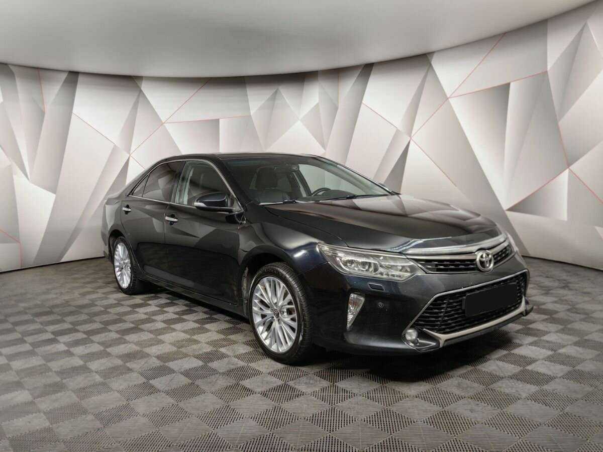 Toyota Camry б/у, 2017, Автоматическая. Фото: #2