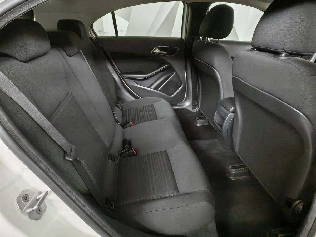 Mercedes-Benz A-Класс б/у, 2014, Роботизированная. Фото: #11