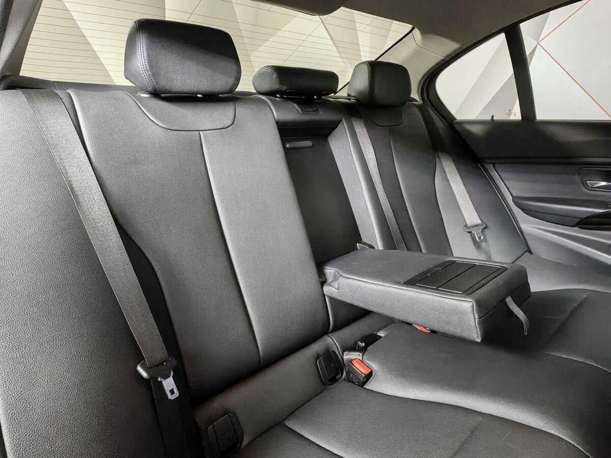 BMW 3 серии б/у, 2018, Автоматическая. Фото: #12