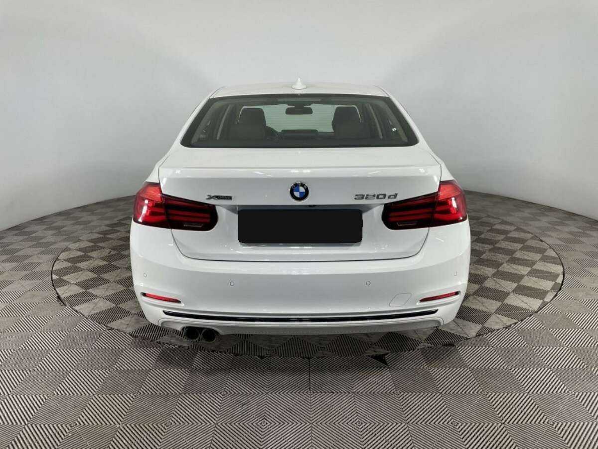 BMW 3 серии б/у, 2018, Автоматическая. Фото: #2
