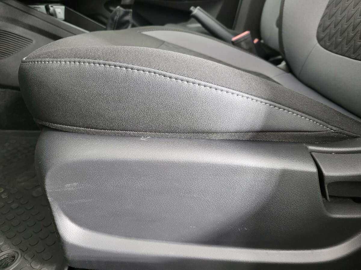 Lada (ВАЗ) Vesta б/у, 2023, Механическая. Фото: #9