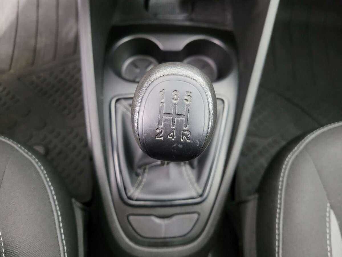 Lada (ВАЗ) Vesta б/у, 2023, Механическая. Фото: #12