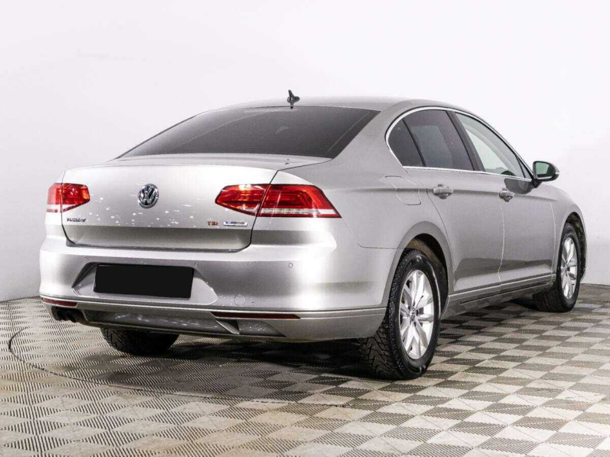 Volkswagen Passat б/у, 2017, Роботизированная. Фото: #4