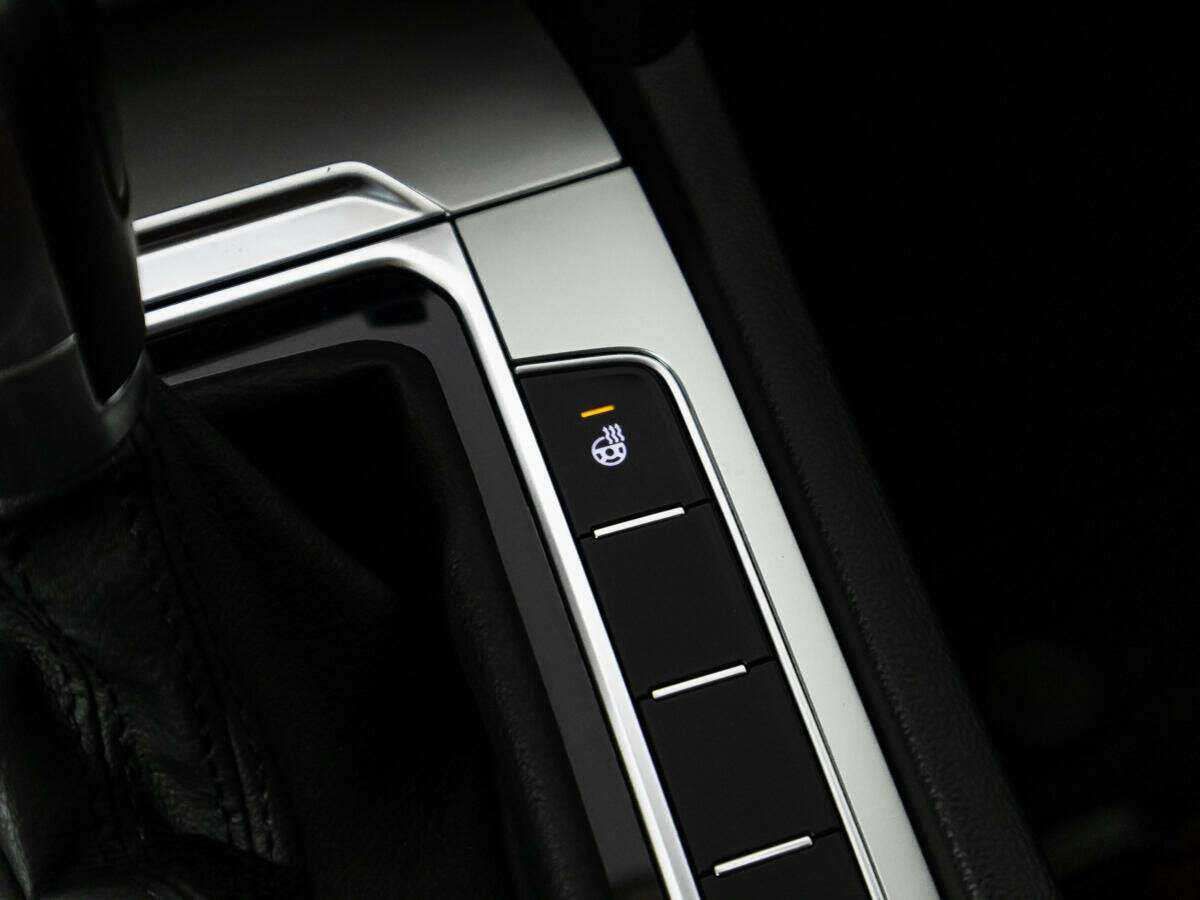 Volkswagen Passat б/у, 2017, Роботизированная. Фото: #17