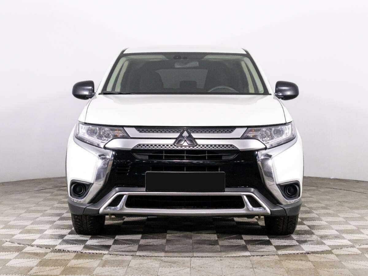 Mitsubishi Outlander б/у, 2019, Вариатор. Фото: #1