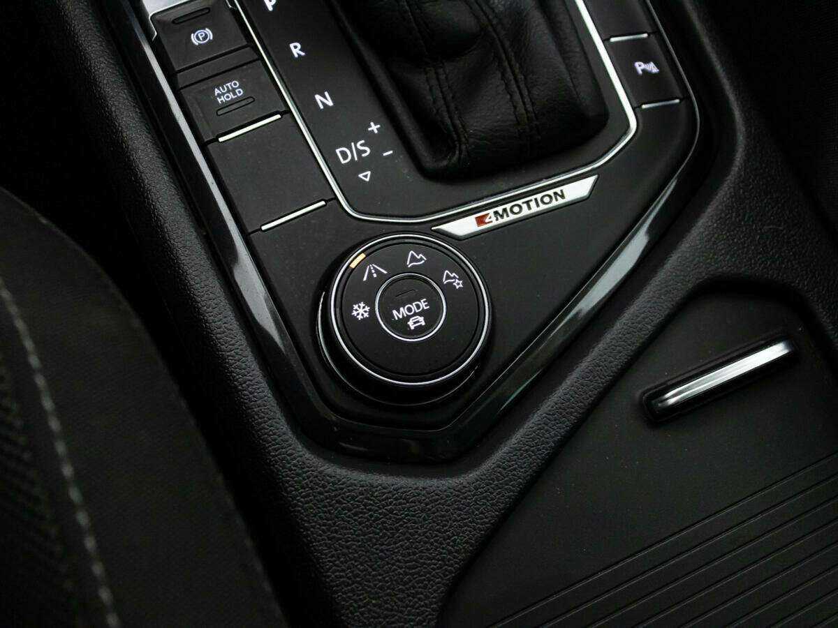 Volkswagen Tiguan б/у, 2018, Роботизированная. Фото: #17