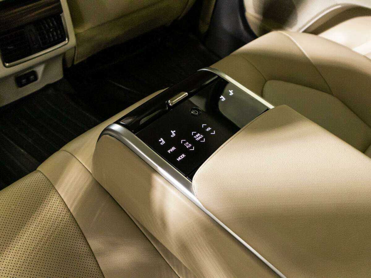 Toyota Camry б/у, 2018, Автоматическая. Фото: #15